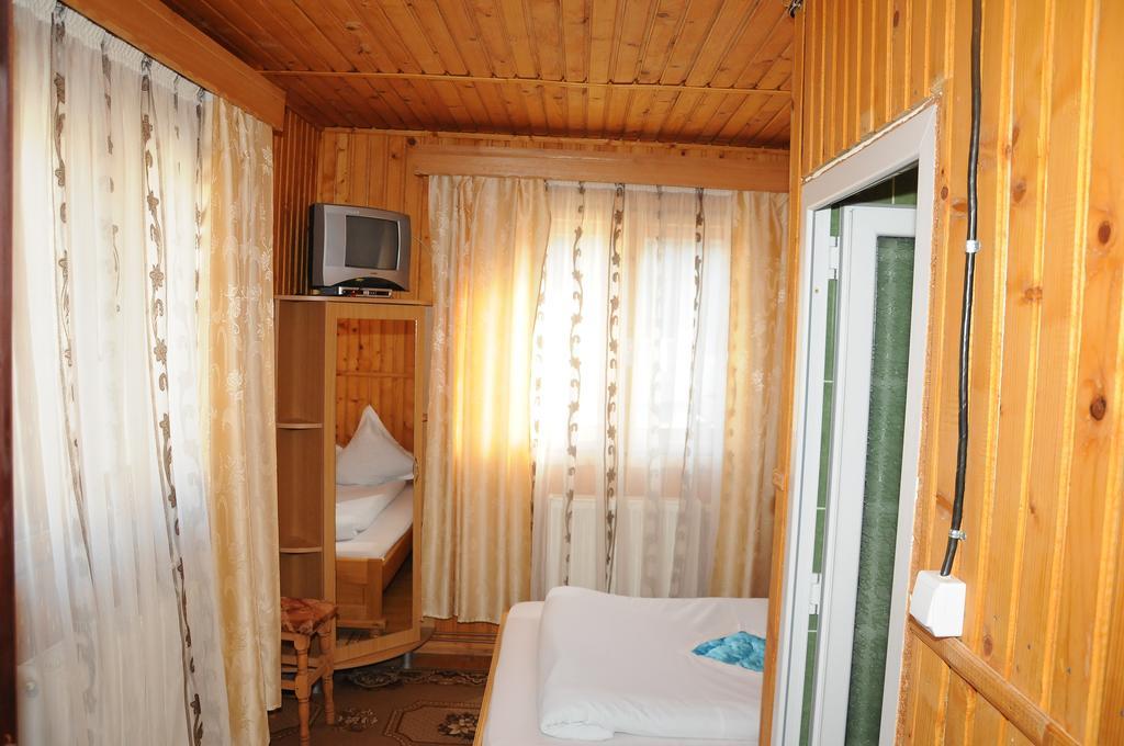 Casa Andu 호텔 Dîmbovicioara 외부 사진