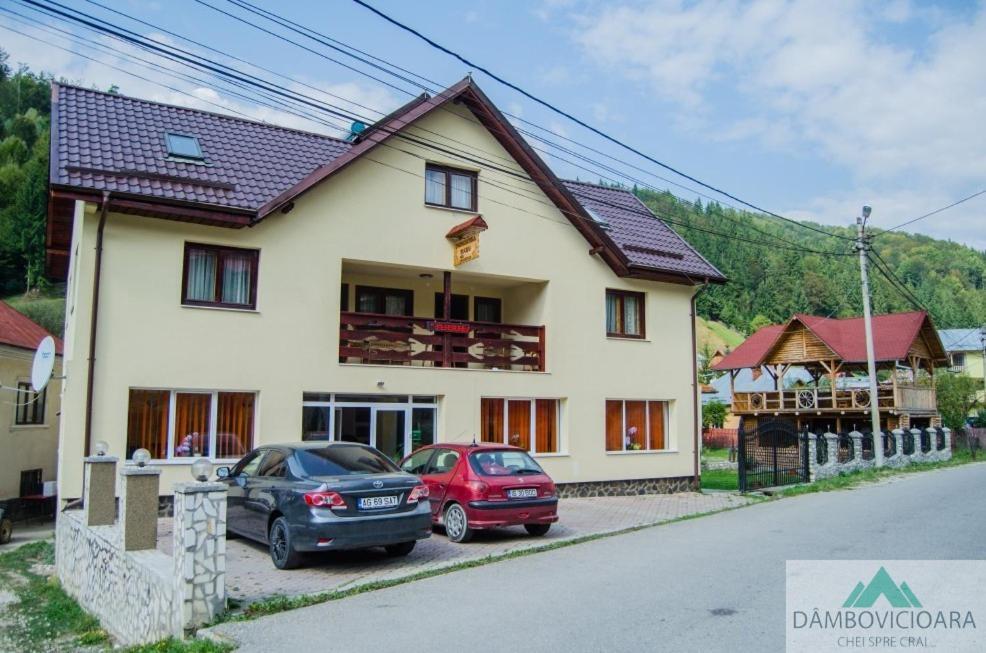 Casa Andu 호텔 Dîmbovicioara 외부 사진