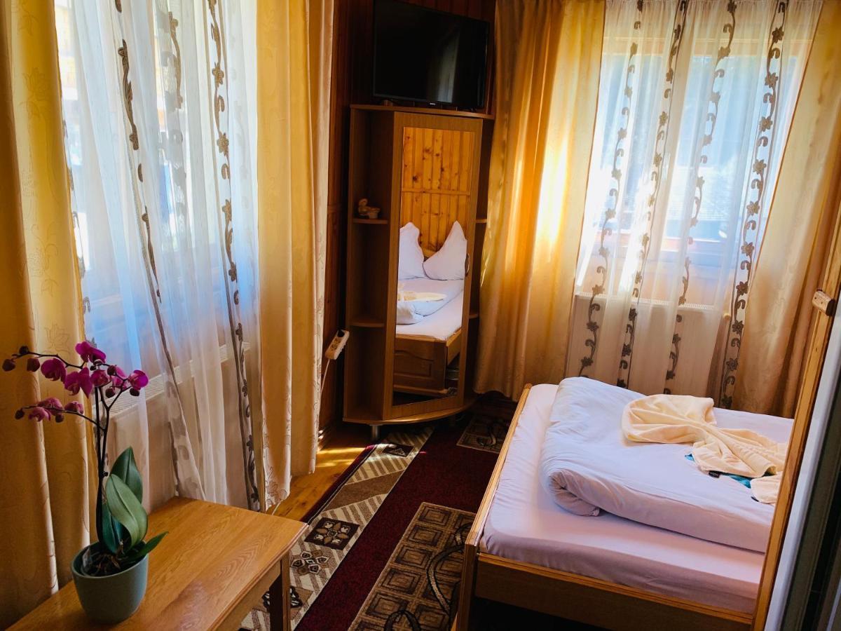 Casa Andu 호텔 Dîmbovicioara 외부 사진
