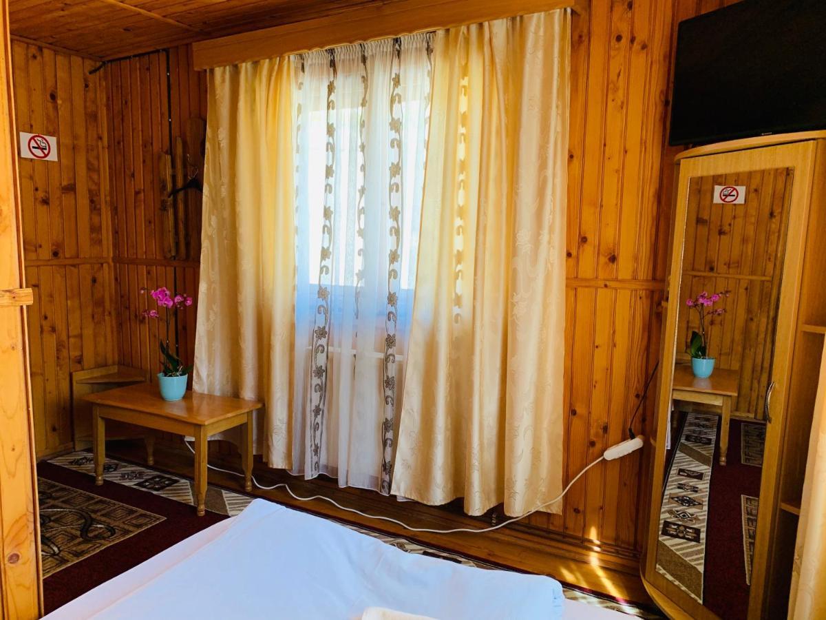Casa Andu 호텔 Dîmbovicioara 외부 사진