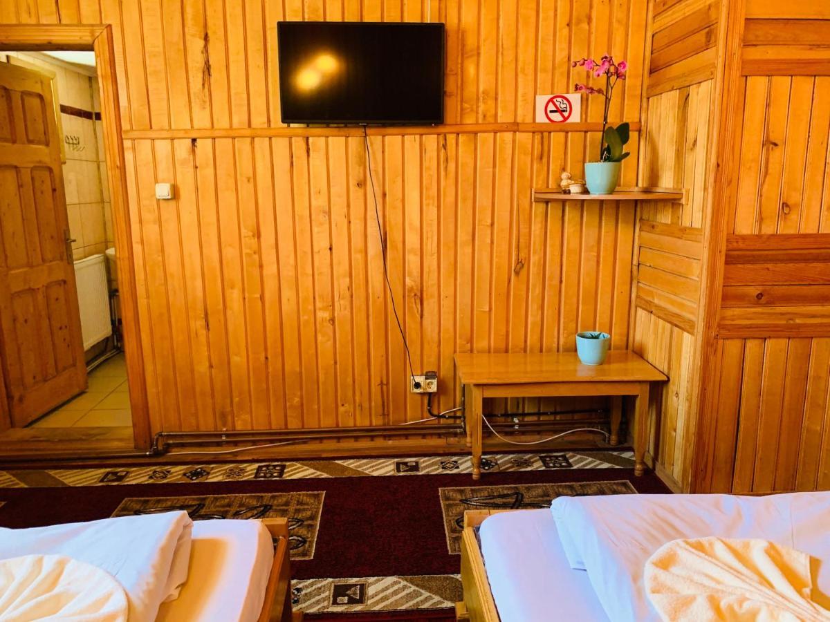 Casa Andu 호텔 Dîmbovicioara 외부 사진